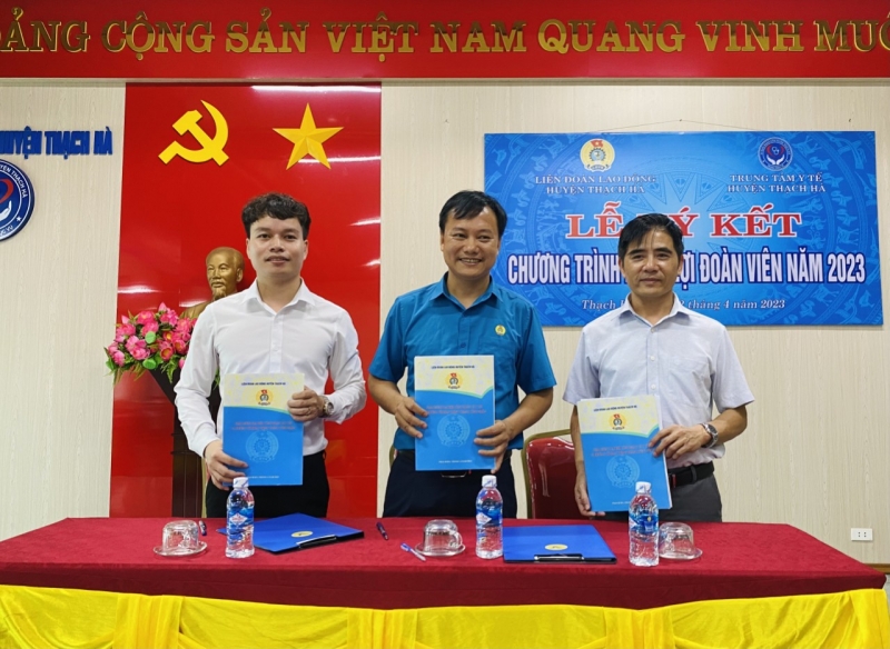 Thạch Hà: Ký kết chương trình hợp tác phúc lợi đoàn viên và khám sức khỏe định kỳ cho người lao động năm 2023